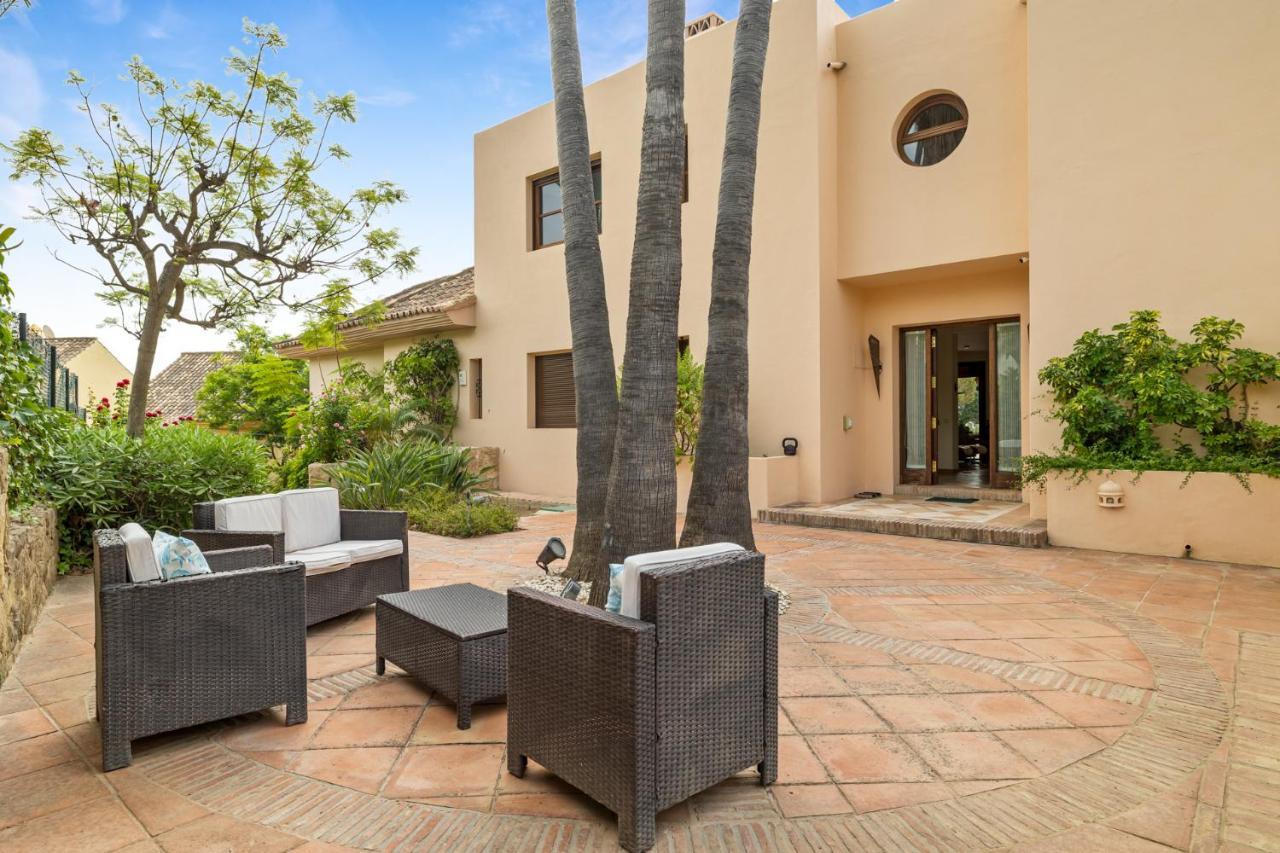 Luxury Villa Robledal By Mabiente - Views Of The Sea And The Golf Course Marbella Exterior photo