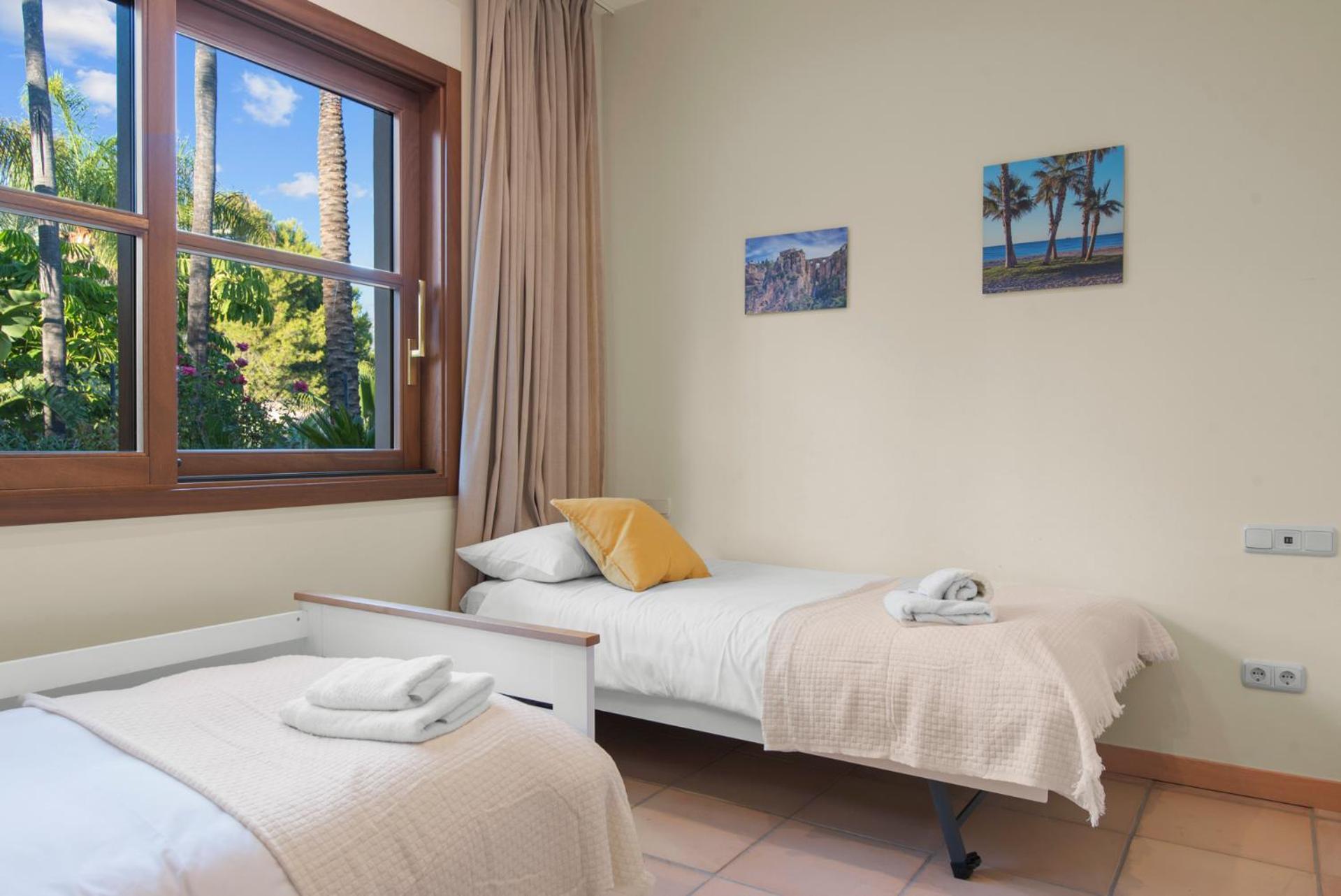 Luxury Villa Robledal By Mabiente - Views Of The Sea And The Golf Course Marbella Exterior photo
