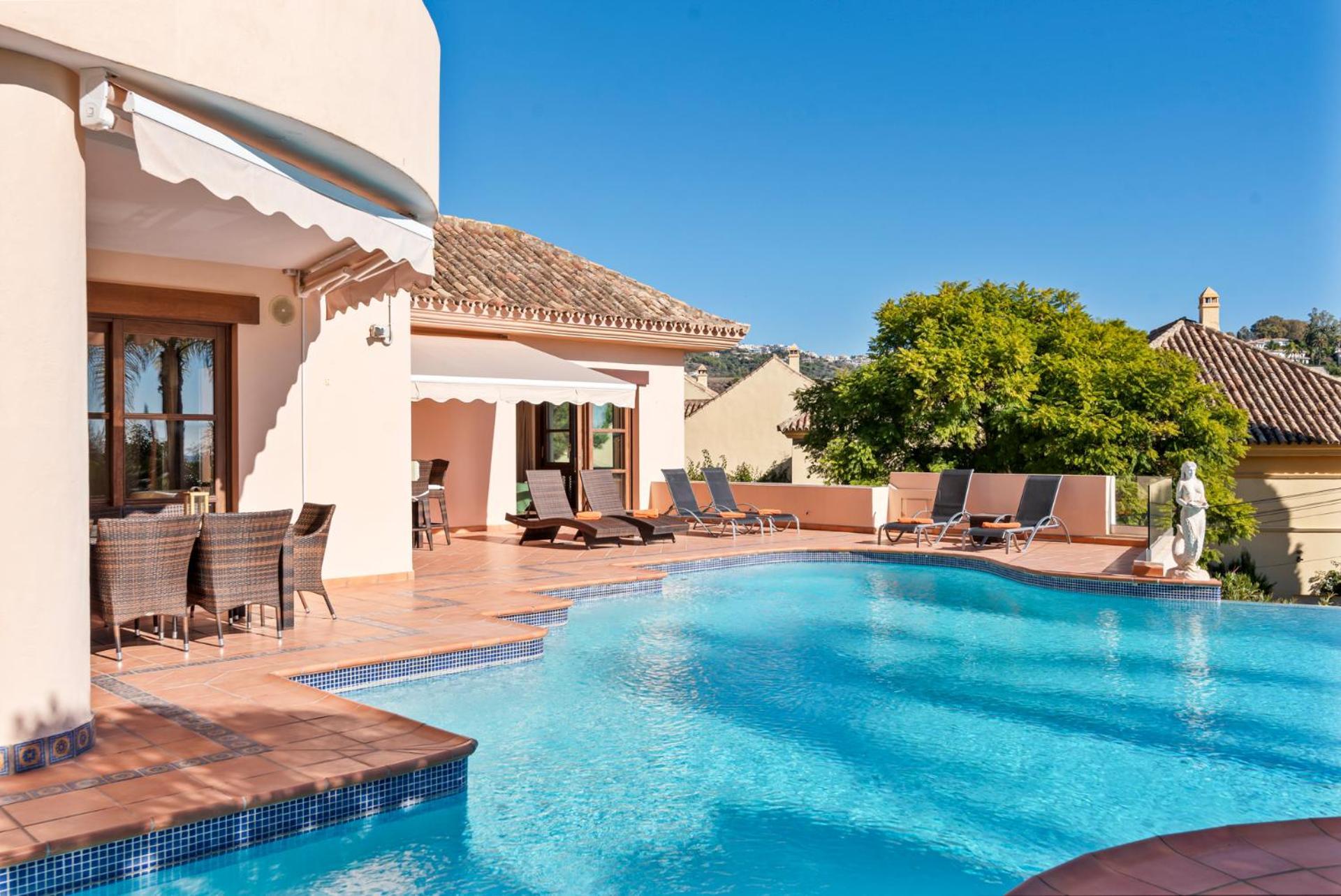 Luxury Villa Robledal By Mabiente - Views Of The Sea And The Golf Course Marbella Exterior photo
