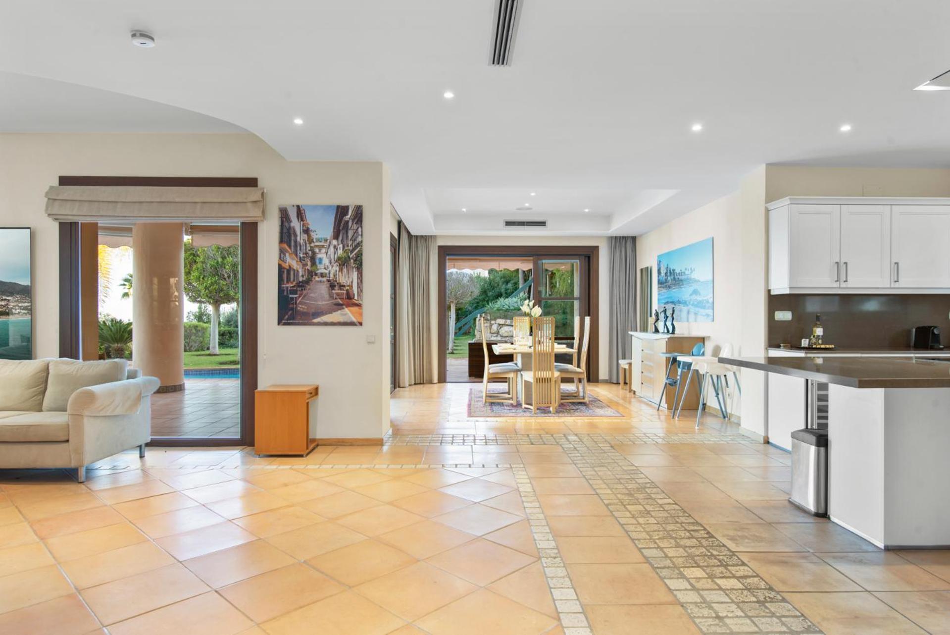 Luxury Villa Robledal By Mabiente - Views Of The Sea And The Golf Course Marbella Exterior photo