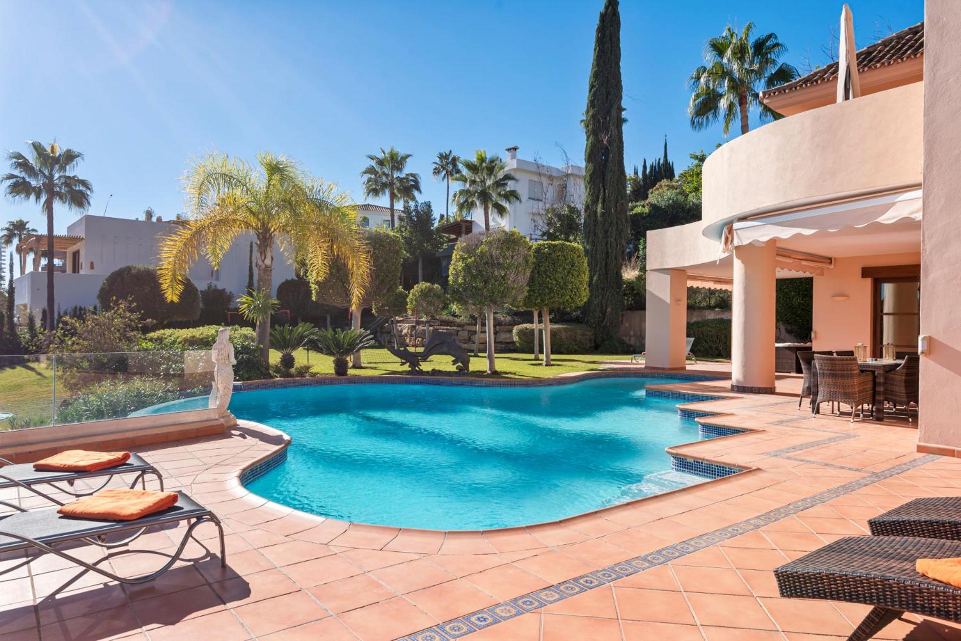 Luxury Villa Robledal By Mabiente - Views Of The Sea And The Golf Course Marbella Exterior photo